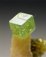"ANDRADITE var DEMANTOID"